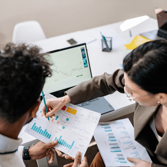 Dawnbay Sylor - Team of Cryptocurrency Experts